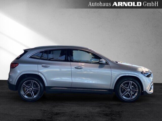 MERCEDES-BENZ GLA 200 AMG Line Kamera LED el-Klappe KEYLESSGO Ansicht 6 für Fahrzeugdetailseite