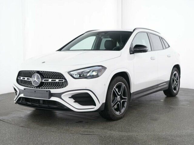 MERCEDES-BENZ GLA 200 AMG Line Night Fahrass-P. 360° el-Klappe Ansicht 2 für Fahrzeugdetailseite