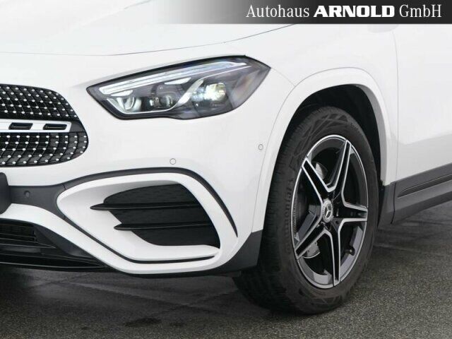 MERCEDES-BENZ GLA 200 AMG Line Night Fahrass-P. 360° el-Klappe Ansicht 4 für Fahrzeugdetailseite