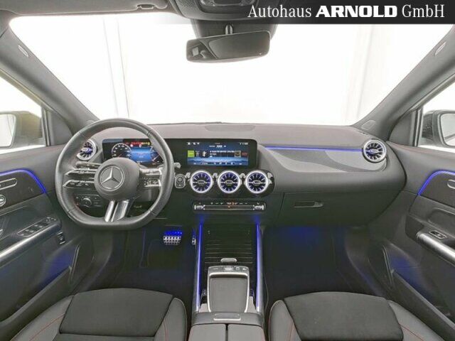 MERCEDES-BENZ GLA 200 AMG Line Night Fahrass-P. 360° el-Klappe Ansicht 6 für Fahrzeugdetailseite