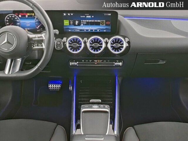 MERCEDES-BENZ GLA 200 AMG Line Night Fahrass-P. 360° el-Klappe Ansicht 7 für Fahrzeugdetailseite