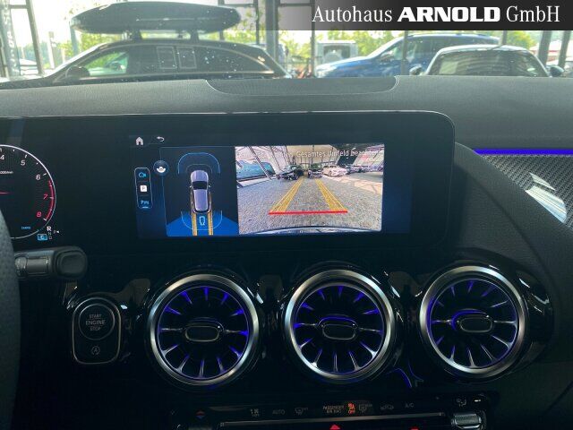 MERCEDES-BENZ GLA 250 4M AMG Line Distronic Totwinkel Kamera Ansicht 13 für Fahrzeugdetailseite