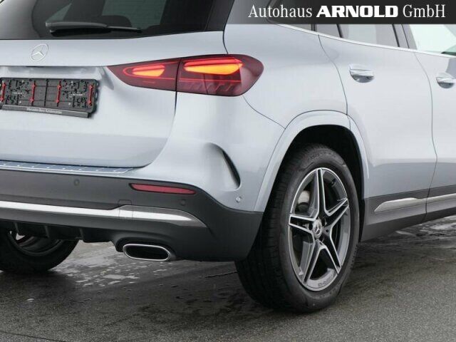MERCEDES-BENZ GLA 250 4M AMG Line Distronic Totwinkel Kamera Ansicht 5 für Fahrzeugdetailseite