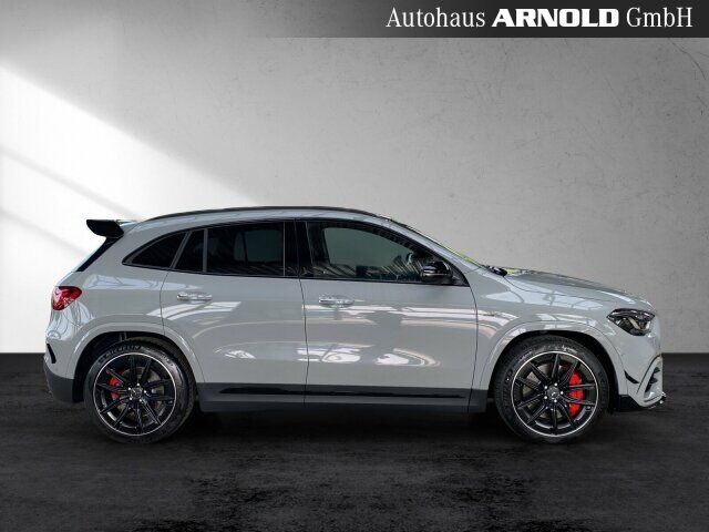 MERCEDES-BENZ GLA 45 AMG Mercedes-AMG GLA 45 S 4M+ Pano HUD 360 Perf-Sitz Ansicht 6 für Fahrzeugdetailseite
