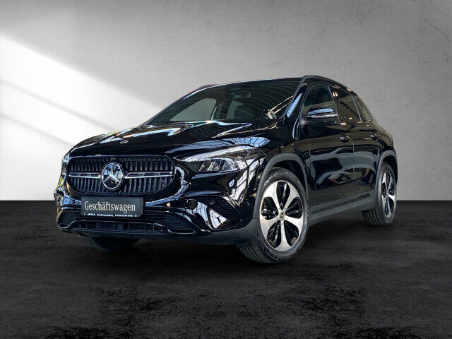 MERCEDES-BENZ GLA 200 Progressive AHK LED 360° Distr el-Klappe Ansicht 2 für Fahrzeugdetailseite