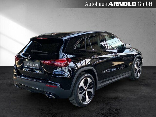 MERCEDES-BENZ GLA 200 Progressive AHK LED 360° Distr el-Klappe Ansicht 5 für Fahrzeugdetailseite
