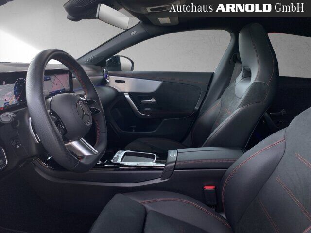 MERCEDES-BENZ CLA 200 Shooting Brake CLA 200 SB AMG Line 360° Distr Pano MULTIBEAM Ansicht 8 für Fahrzeugdetailseite