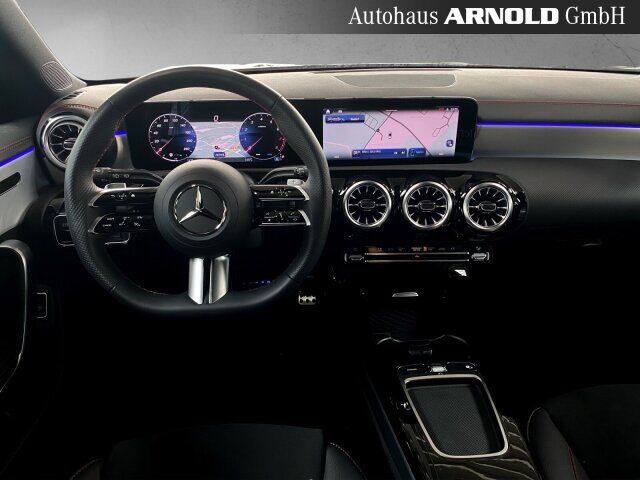 MERCEDES-BENZ CLA 200 Shooting Brake CLA 200 SB AMG Line 360° Distr Pano MULTIBEAM Ansicht 9 für Fahrzeugdetailseite