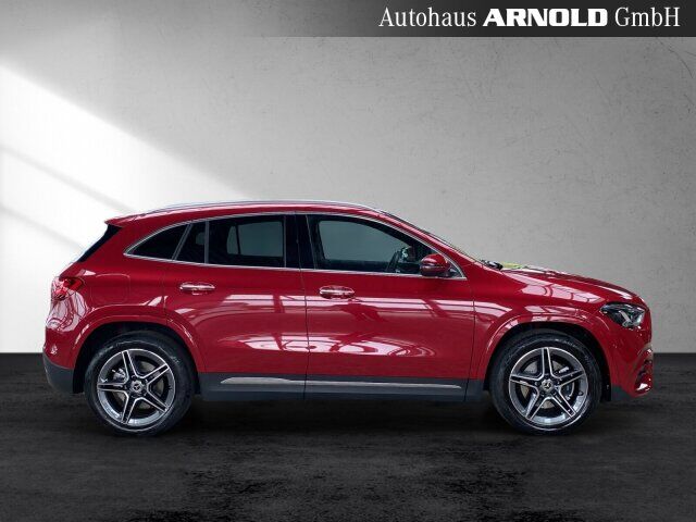 MERCEDES-BENZ GLA 250 e AMG Line Pano AHK MULTIB Burmester 360 Ansicht 6 für Fahrzeugdetailseite