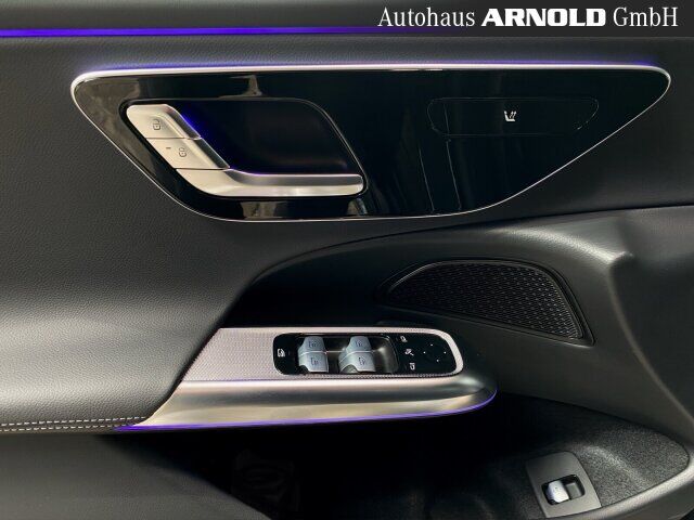 MERCEDES-BENZ E 220 T d 4M AMG Line Fahrass-P.+ Kamera KEYLESS Ansicht 14 für Fahrzeugdetailseite