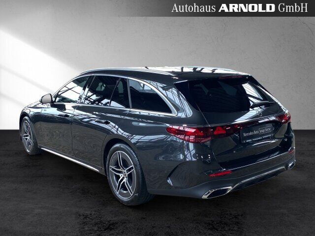 MERCEDES-BENZ E 220 T d 4M AMG Line Fahrass-P.+ Kamera KEYLESS Ansicht 4 für Fahrzeugdetailseite