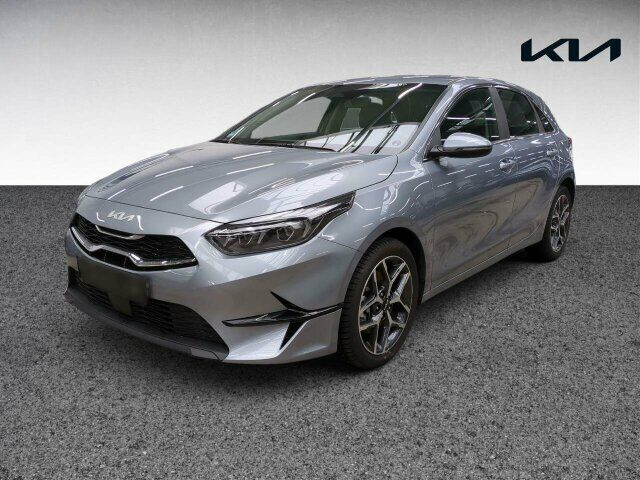 KIA Ceed 1.5 T-GDI DCT7 Spirit Kamera Navi Totwinkel Ansicht 2 für Fahrzeugdetailseite