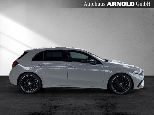 MERCEDES-BENZ A 220 d SpecialEdition AMG L. Kamera MULTIB Totw Ansicht 6 für Fahrzeugdetailseite