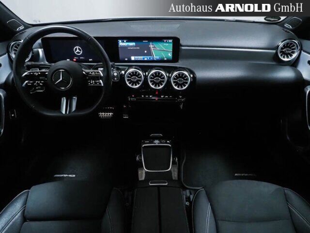 MERCEDES-BENZ A 250 4M Limousine Special AMG L. Pano Burmester Ansicht 7 für Fahrzeugdetailseite