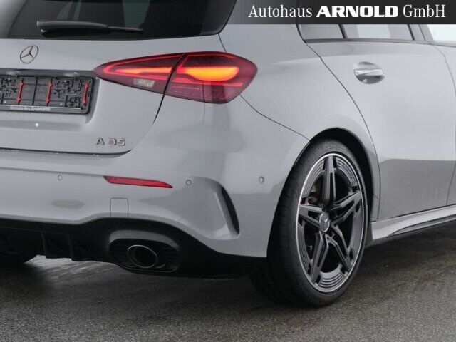 MERCEDES-BENZ A 35 AMG Mercedes-AMG A 35 4M Design+ Fahrass-P Standheiz Ansicht 5 für Fahrzeugdetailseite