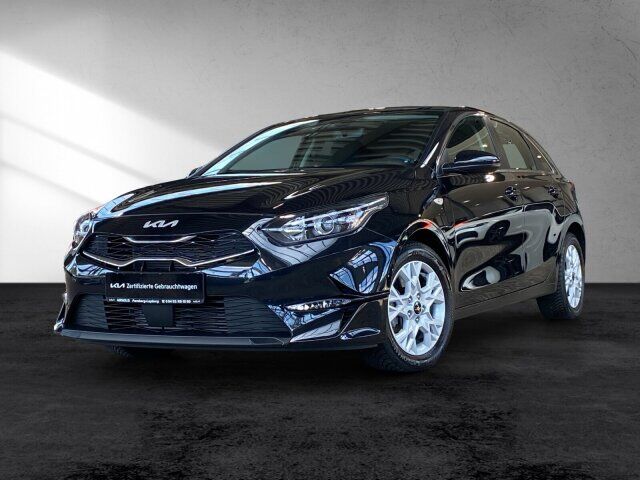 KIA Ceed 1.5 T-GDI DCT7 Vision Komfort+-P. Kamera Ansicht 2 für Fahrzeugdetailseite