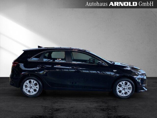 KIA Ceed 1.5 T-GDI DCT7 Vision Komfort+-P. Kamera Ansicht 6 für Fahrzeugdetailseite