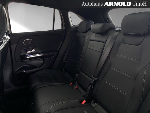 MERCEDES-BENZ GLA 45 AMG Mercedes-AMG GLA 45 S 4M+ Pano HUD 360 Perf-Sitz Ansicht 10 für Fahrzeugdetailseite