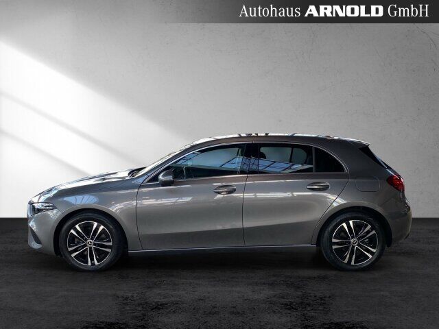 MERCEDES-BENZ A 200 Progressive LED Kamera Navi Sitzheizung Ansicht 3 für Fahrzeugdetailseite