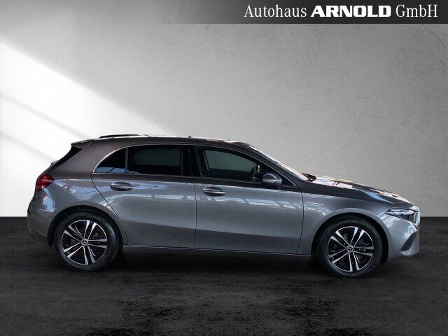 MERCEDES-BENZ A 200 Progressive LED Kamera Navi Sitzheizung Ansicht 6 für Fahrzeugdetailseite