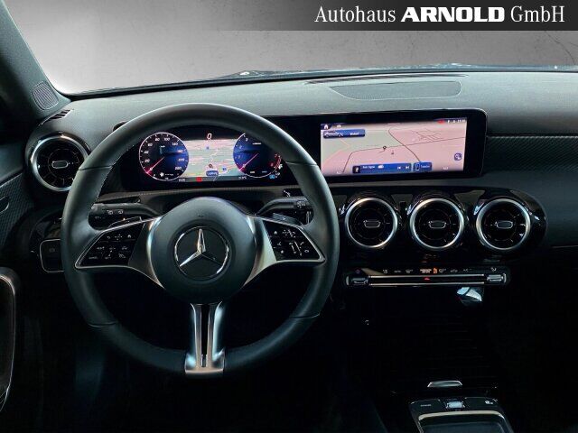 MERCEDES-BENZ A 200 Progressive LED Kamera Navi Sitzheizung Ansicht 9 für Fahrzeugdetailseite