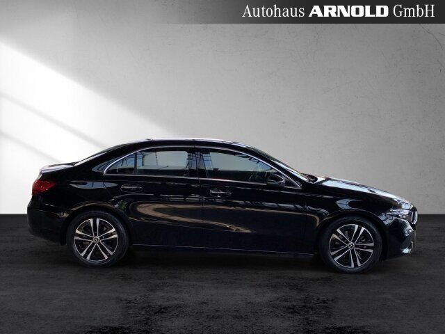 MERCEDES-BENZ A 200 Limousine Progressive MULTIB Kamera Distr. Ansicht 6 für Fahrzeugdetailseite