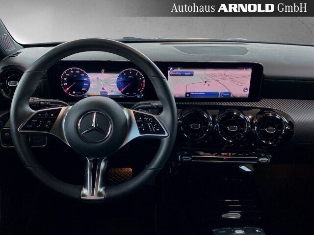 MERCEDES-BENZ A 180 Entry Advanced Navi Kamera LED Sitzheizung Ansicht 9 für Fahrzeugdetailseite