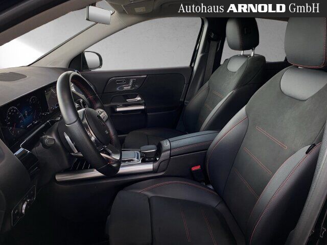 MERCEDES-BENZ GLA 45 AMG Mercedes-AMG GLA 45 4M+ Kamera MULTIB. el-Klappe Ansicht 8 für Fahrzeugdetailseite