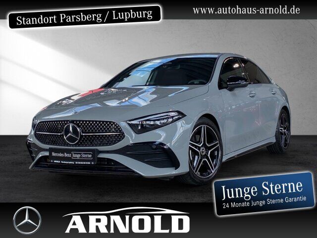MERCEDES-BENZ A 200 Limousine AMG Line Night Kamera MULTIBEAM Ansicht 1 für Fahrzeugdetailseite