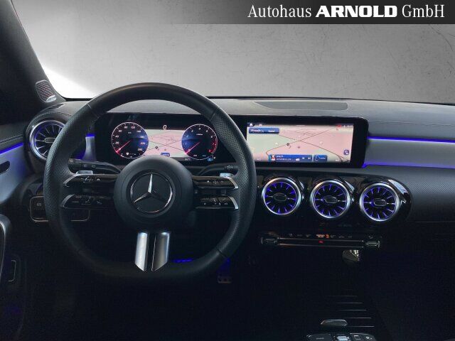 MERCEDES-BENZ CLA 200 Shooting Brake CLA 200 SB AMG L. el-Klappe 360° Distr Burmester Ansicht 9 für Fahrzeugdetailseite