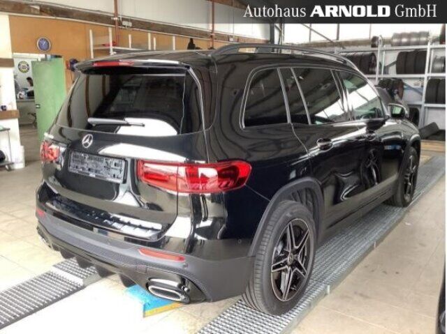 MERCEDES-BENZ GLB 200 AMG Line Night LED Kamera el-Klappe Totw Ansicht 4 für Fahrzeugdetailseite
