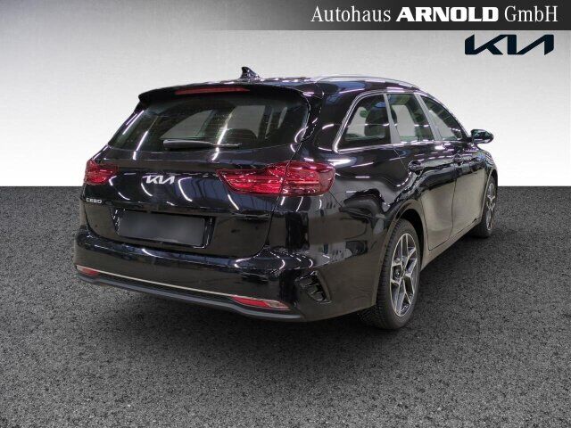 KIA Ceed Sportswagon Ceed SW 1.5 T-GDI DCT7 Spirit Totw. Kamera LED Ansicht 4 für Fahrzeugdetailseite
