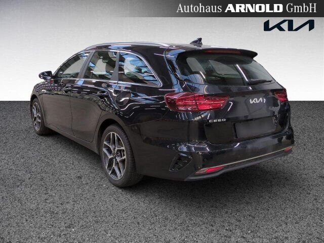 KIA Ceed Sportswagon Ceed SW 1.5 T-GDI DCT7 Spirit Totw. Kamera LED Ansicht 3 für Fahrzeugdetailseite