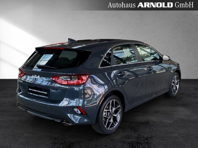 KIA Ceed 1.5 T-GDI DCT7 Spirit Kamera Navi Totwinkel Ansicht 5 für Fahrzeugdetailseite