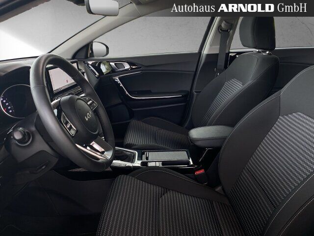 KIA Ceed 1.5 T-GDI DCT7 Spirit Kamera Navi Totwinkel Ansicht 8 für Fahrzeugdetailseite