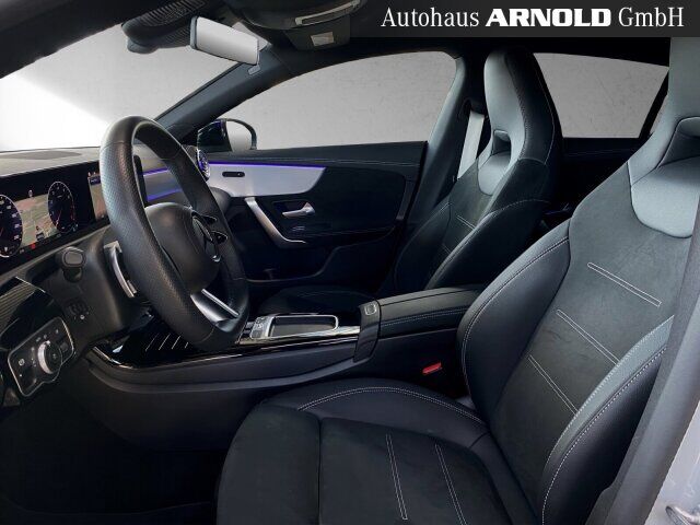 MERCEDES-BENZ CLA 200 Shooting Brake CLA 200 SB AMG L Night Distr. 360° AHK MULTIBEAM Ansicht 8 für Fahrzeugdetailseite