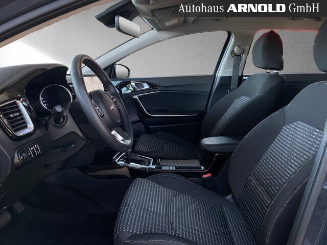 KIA Ceed Sportswagon Ceed SW 1.5 T-GDI DCT7 Vision Komfort+-P. Kamera Ansicht 8 für Fahrzeugdetailseite