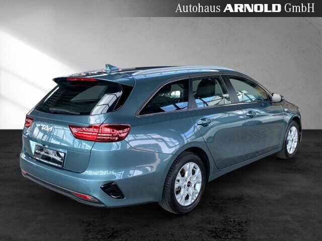 KIA Ceed Sportswagon Ceed SW 1.5 T-GDI DCT7 Vision Komfort+-P. Kamera Ansicht 5 für Fahrzeugdetailseite