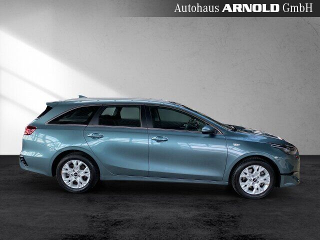 KIA Ceed Sportswagon Ceed SW 1.5 T-GDI DCT7 Vision Komfort+-P. Kamera Ansicht 6 für Fahrzeugdetailseite