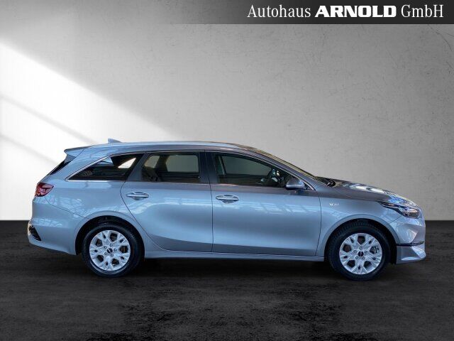 KIA Ceed Sportswagon Ceed SW 1.5 T-GDI DCT7 Vision Komfort+-P. Kamera Ansicht 6 für Fahrzeugdetailseite