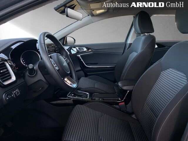 KIA Ceed Sportswagon Ceed SW 1.5 T-GDI DCT7 Spirit Totw. Kamera LED Ansicht 8 für Fahrzeugdetailseite