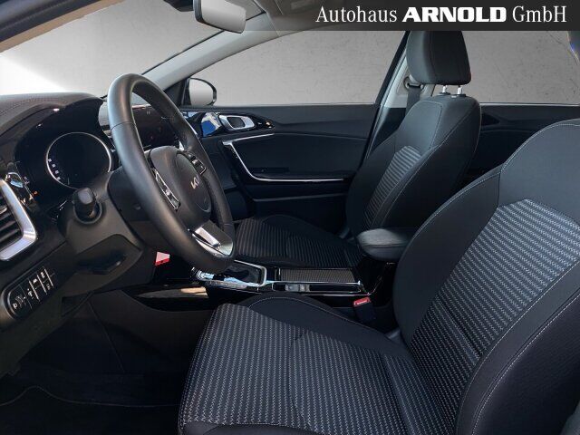 KIA Ceed Sportswagon Ceed SW 1.5 T-GDI DCT7 Spirit Totw. Kamera LED Ansicht 8 für Fahrzeugdetailseite