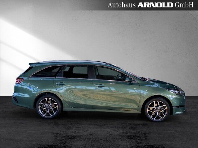 KIA Ceed Sportswagon Ceed SW 1.5 T-GDI DCT7 Spirit Totw. Kamera LED Ansicht 6 für Fahrzeugdetailseite