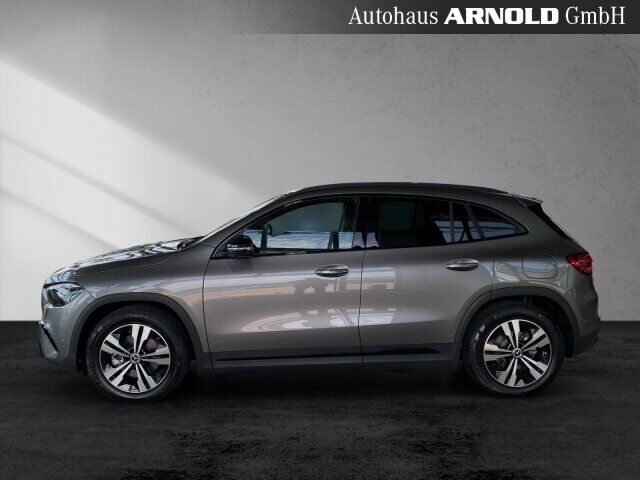 MERCEDES-BENZ GLA 200 Progressive Night 360° AHK Fahrass-P. Ansicht 3 für Fahrzeugdetailseite