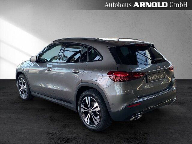 MERCEDES-BENZ GLA 200 Progressive Night 360° AHK Fahrass-P. Ansicht 4 für Fahrzeugdetailseite