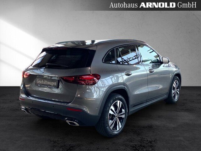 MERCEDES-BENZ GLA 200 Progressive Night 360° AHK Fahrass-P. Ansicht 5 für Fahrzeugdetailseite