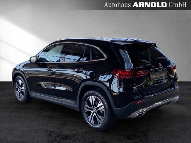 MERCEDES-BENZ GLA 200 Progressive 360° AHK el-Klappe MULTIBEAM Ansicht 4 für Fahrzeugdetailseite