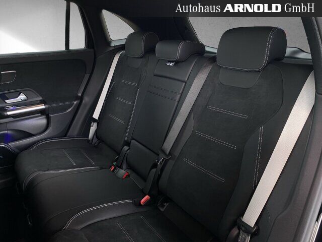 MERCEDES-BENZ GLA 200 AMG Line Night Distr 360° Pano Burmester Ansicht 10 für Fahrzeugdetailseite
