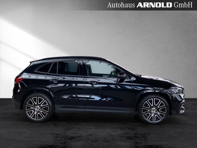 MERCEDES-BENZ GLA 200 AMG Line Night Distr 360° Pano Burmester Ansicht 6 für Fahrzeugdetailseite