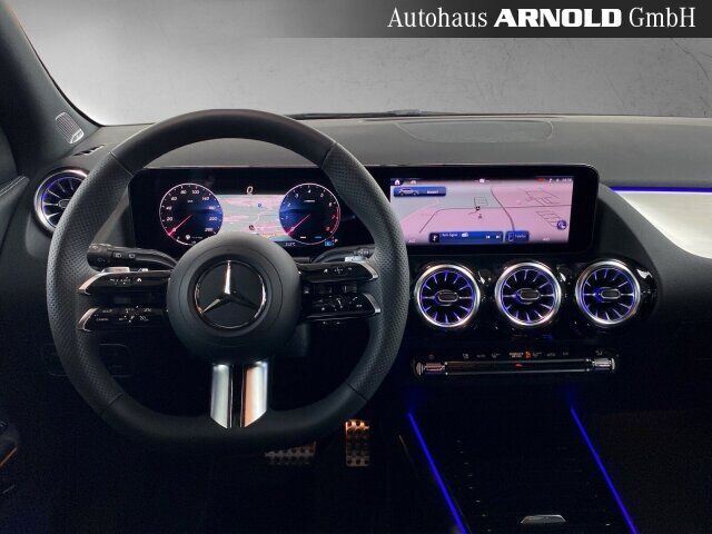 MERCEDES-BENZ GLA 200 AMG Line Night Distr 360° Pano Burmester Ansicht 9 für Fahrzeugdetailseite